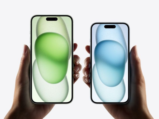While screen sizes are expected to remain consistent for the iPhone 16 and 16 Plus, the Pro models may showcase larger displays.