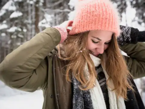 Putting on cap when go out