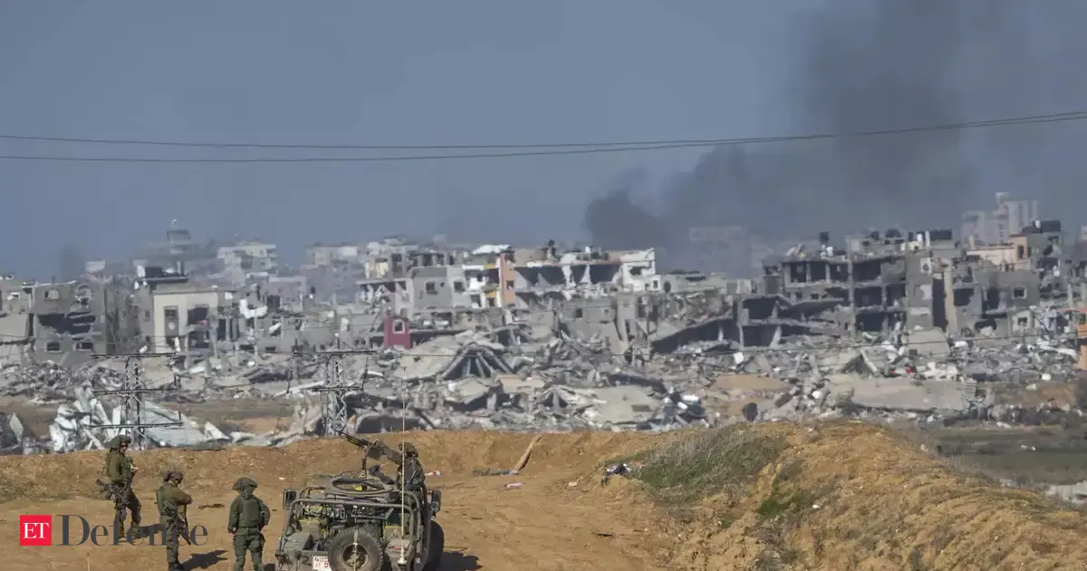 Israel broadens Gaza assault: A weekend of combat in Gaza kills 14 ...