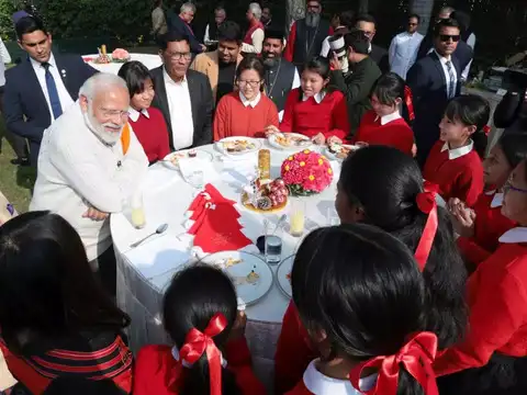 Ultimate truth - Sneak Peek: PM Modi celebrates Christmas at Delhi home | The Economic Times