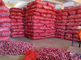 Wholesale onion priced touch low of Rs 2-5/kg in Maharashtra