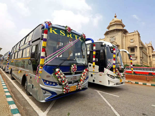Centre Charts Plan to Paint 800K Diesel Buses Green