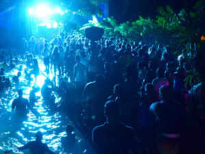 Thane rave party busted, drugs seized, 95 detained