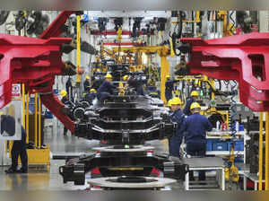 China factory activity contracts in November for 2nd straight month despite stimulus measures