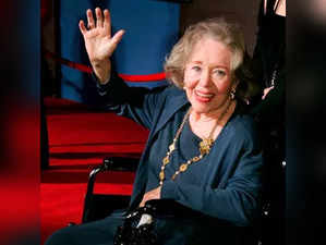 ‘Mary Poppins’ actor Glynis Johns dies at 100