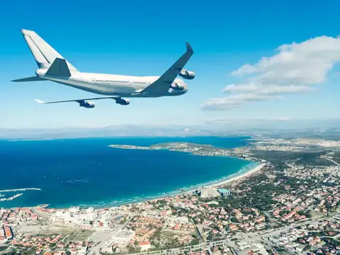 Maldives flights suspended, celebs support Lakshadweep