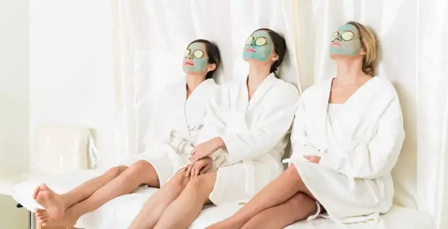 Top DIY fruit face packs for glowing skin in winter - Vimarsana News