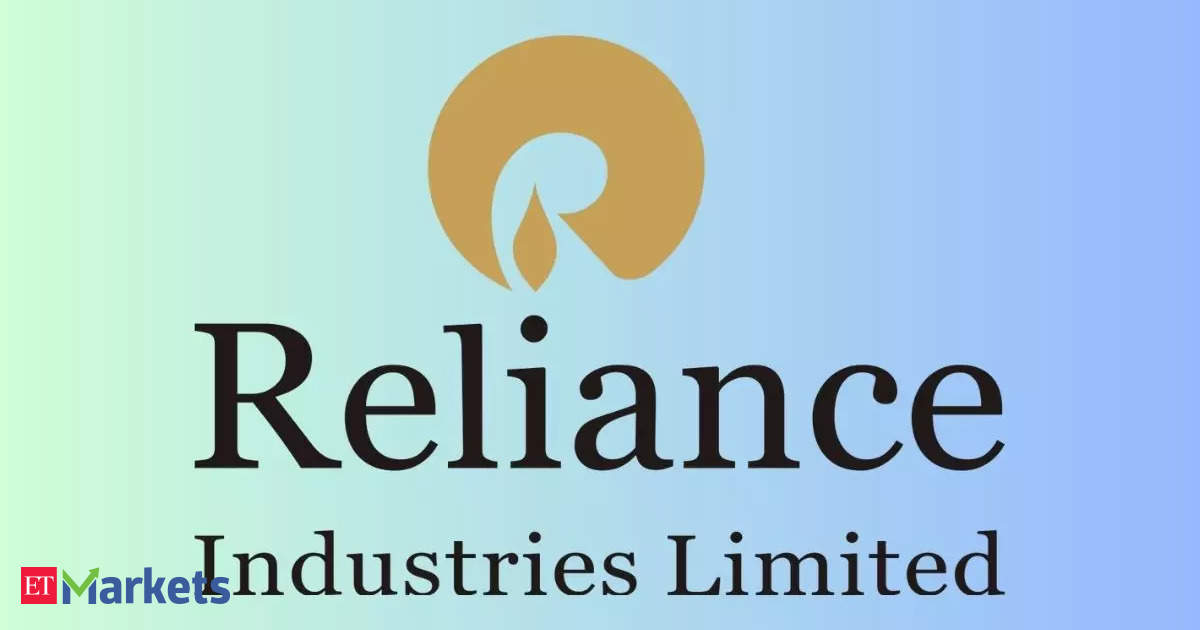 Big becomes bigger! Reliance Industries market value crosses Rs 18 lakh crore