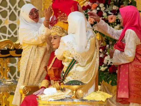 Mateen, the hot royal