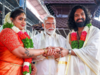 Viral Video: PM Narendra Modi blesses newlyweds at Kerala's Guruvayur Temple