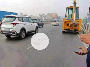 Ghaziabad NH9 Road Accident