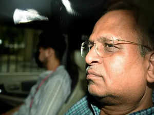 SC extends Satyendar Jain's interim bail on medical grounds till Nov 6 in money laundering case