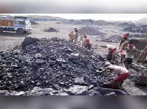 Aim to reach 140 mt coal stock target this FY: Secy
