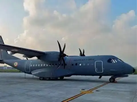 Women on C-295