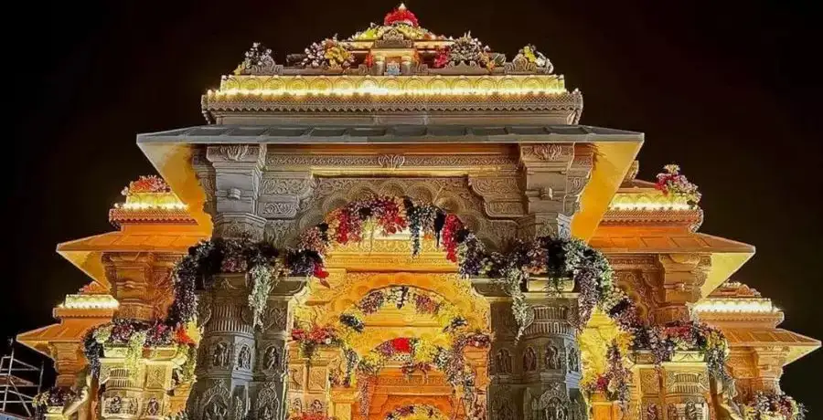 Flowers, diyas and devotion: Ram Mandir decks up ahead of Pran ...