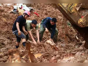 Death toll in flooding, landslides in Philippines rises to 15