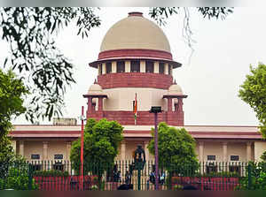 Justice Vs Justice in Calcutta HC: SC Takes Charge, Stays Proceedings