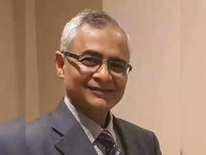 neeraj-mittal-telecom-secretary