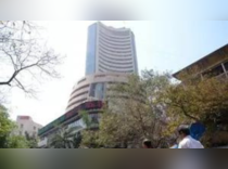 Sensex gave positive returns to investors 4 times during last 6 Budget days