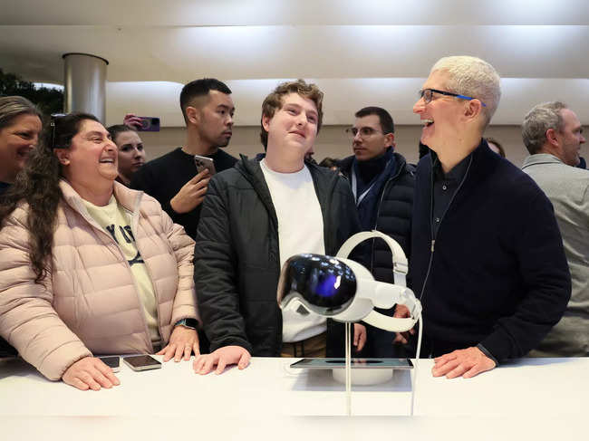 Apple Vision Pro release at flagship shop in New York