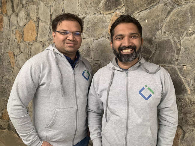 Cashinvoice founders (L-R) Shrinivas Kasar and Arun Poojari