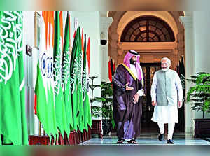 India, Saudi Arabia Pledge to Expand Trade, Def Ties