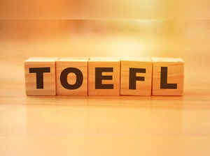10 Expert Tips to Break the TOEFL 100 Barrier