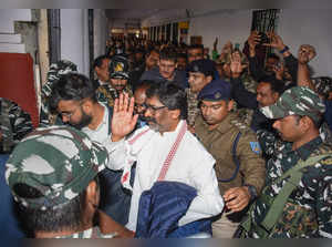 Ranchi: Former chief minister of Jharkhand Hemant Soren being taken by ED offici...