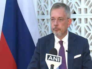 US threatening sanctions to tear New Delhi away from Moscow: Russian Envoy