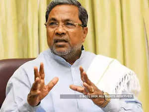 Siddaramaiah challenges Amit Shah to debate, says unfair funds devolution, not guarantees are draining Karnataka’s coffers