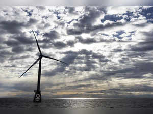 Feds finalize areas for floating offshore wind farms along Oregon coast