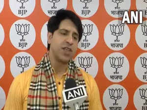 Gandhi family will no longer formally associated to UP: BJP's Shehzad Poonawala