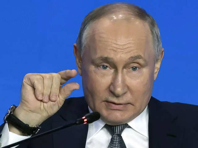 Putin drops cancer bomb
