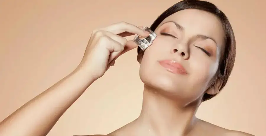 Beauty benefits of applying ice on face - Vimarsana News