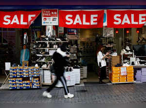 UK retail sales rise by most in nearly three years