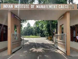 IIM(C) MBA programme records 100 per cent placement, consulting sector top recruiter