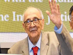 "Colossus" advocate Fali Nariman passes away at 95