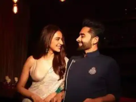 Relationship public