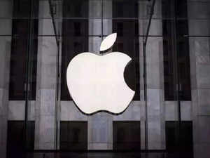Apple cancels work on electric car, shifts team to generative AI:Image