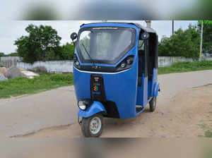 Electric vehicle, autorickshaw