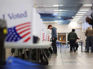 Voters cast their ballots in South Carolian republican presidential primary