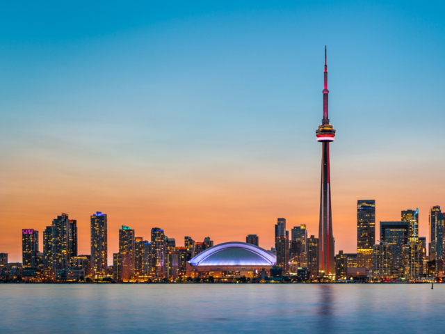 Explore Toronto when booking Air Canada
