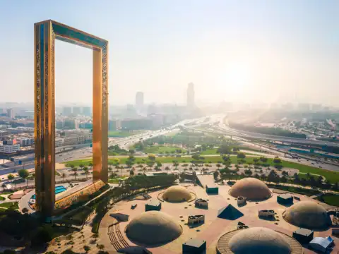 Flying Emirates? Stop over in Dubai