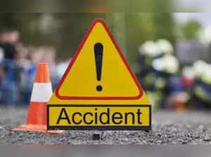 Four from Maharashtra killed in road accident in Karnataka