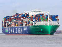 Global shipping freefall: Global shipping costs creep higher after 16-month  freefall - The Economic Times
