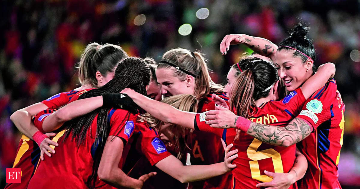 Las mujeres españolas ganan otro título de fútbol.  Esta vez sin distracciones