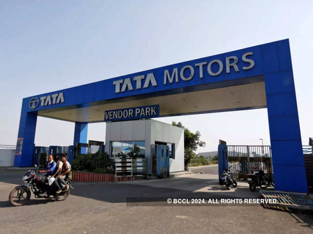 ​Tata Motors | New 52-week high: Rs 995