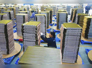 China's manufacturing activity contracts for 5th straight month despite policy support