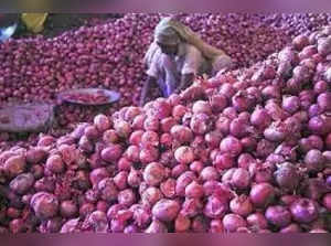 Govt allows export of onion