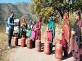 Ujjwala Scheme: Govt extends Rs 300 LPG subsidy for beneficiaries for FY25